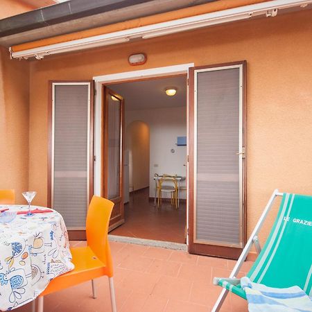 Residence Le Grazie Est Capoliveri  Exteriör bild