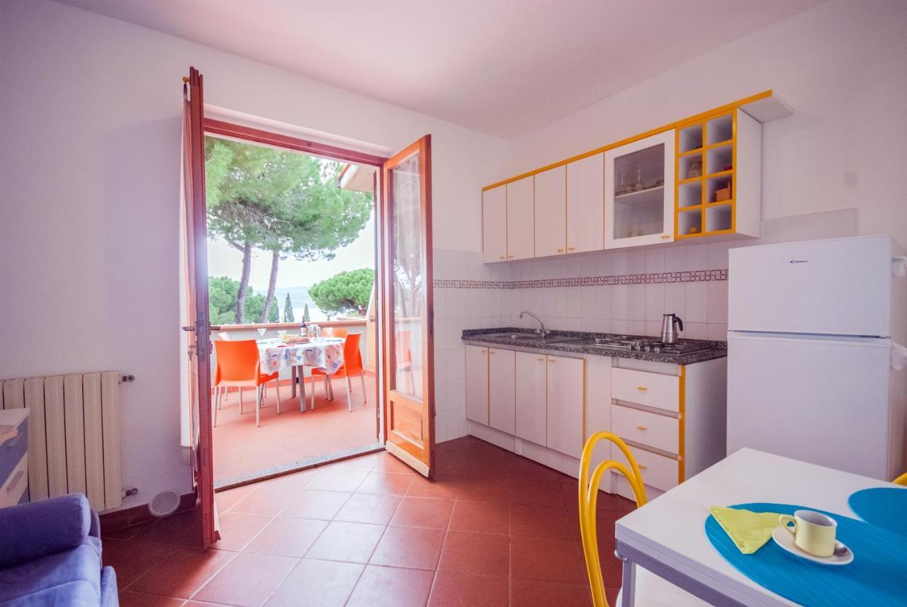 Residence Le Grazie Est Capoliveri  Exteriör bild
