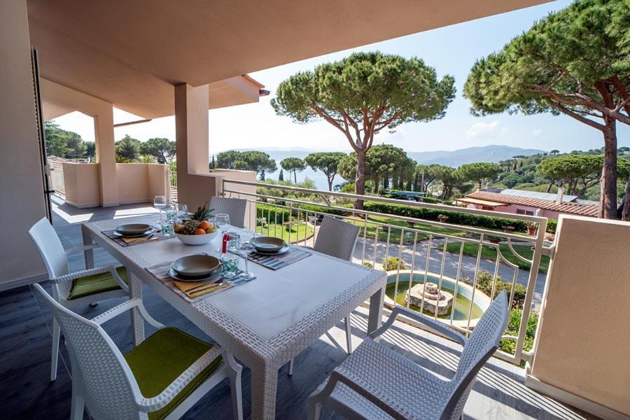 Residence Le Grazie Est Capoliveri  Exteriör bild